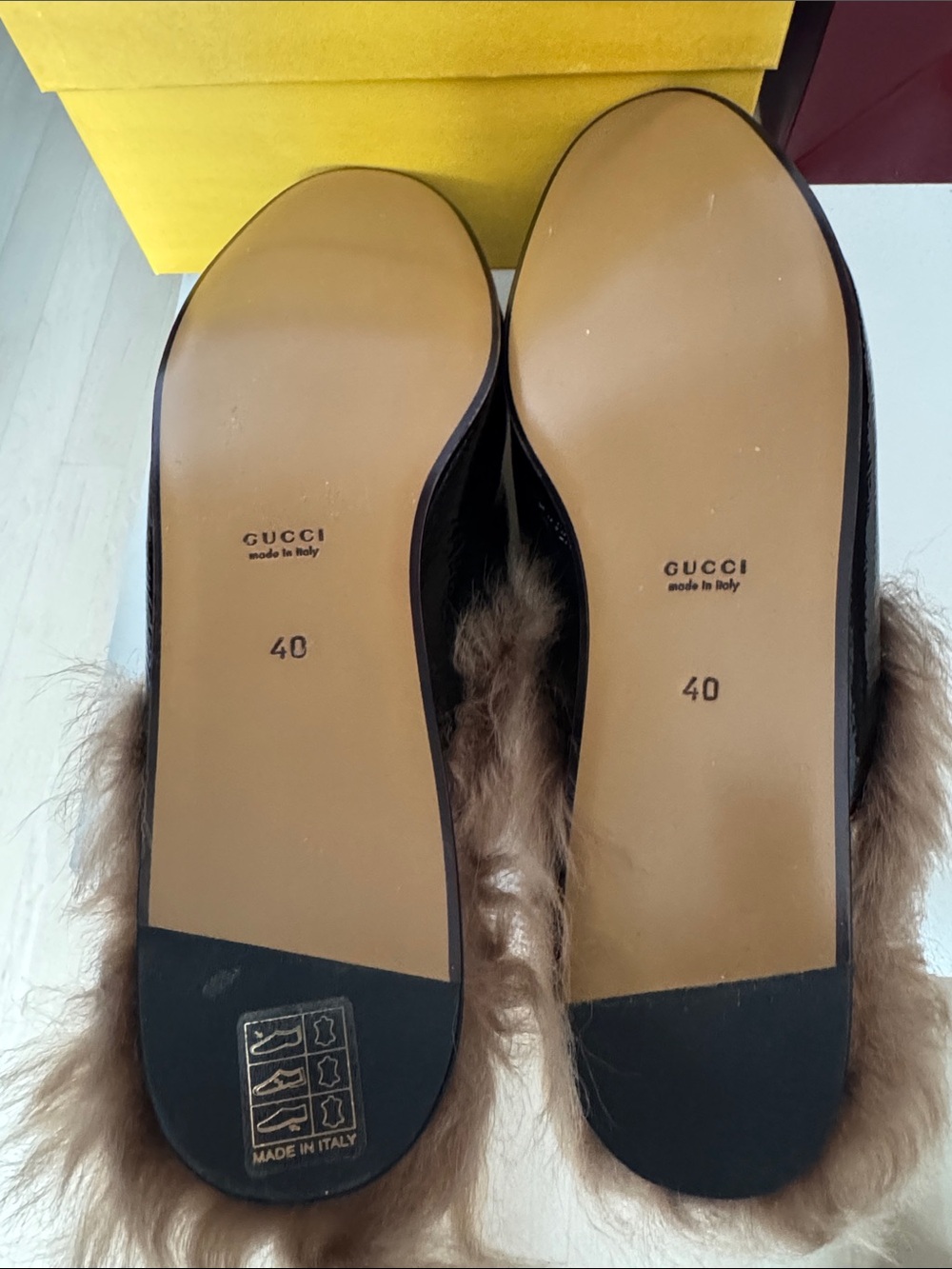 Gucci Black Patent Leather Fur-Lined Horsebit Mules - Picture 5 of 5